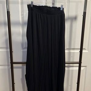 Sweet love boutique maxi skirt with slit size 3x